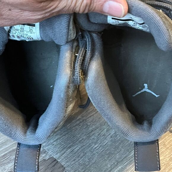 Nike Air Jordan 12 Retro Dark Wolf Gray Suede 7Y UK 6 Mens 7 EU 40 - Picture 7 of 8